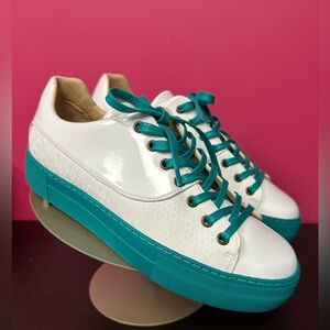 Marita Moreno Laureline White/Teal 🤍🩵Women's Sneakers 👟 Size 9
